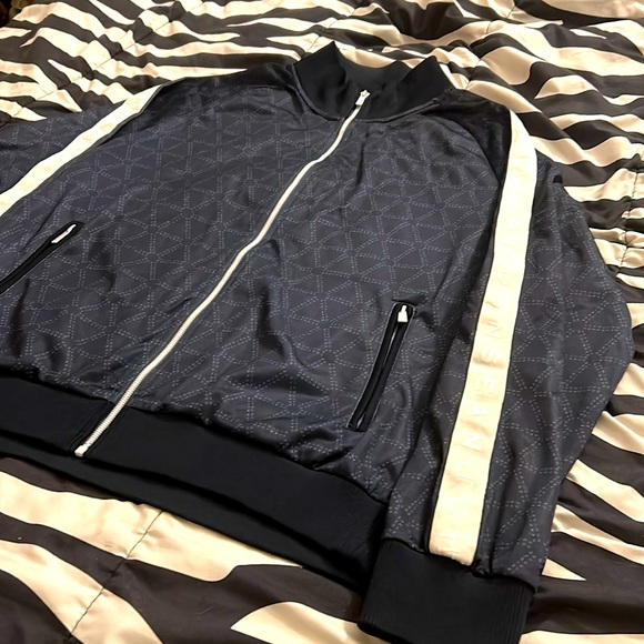 Sean John Track jacket size 2XL but not really see measurements - Picture 2 of 7